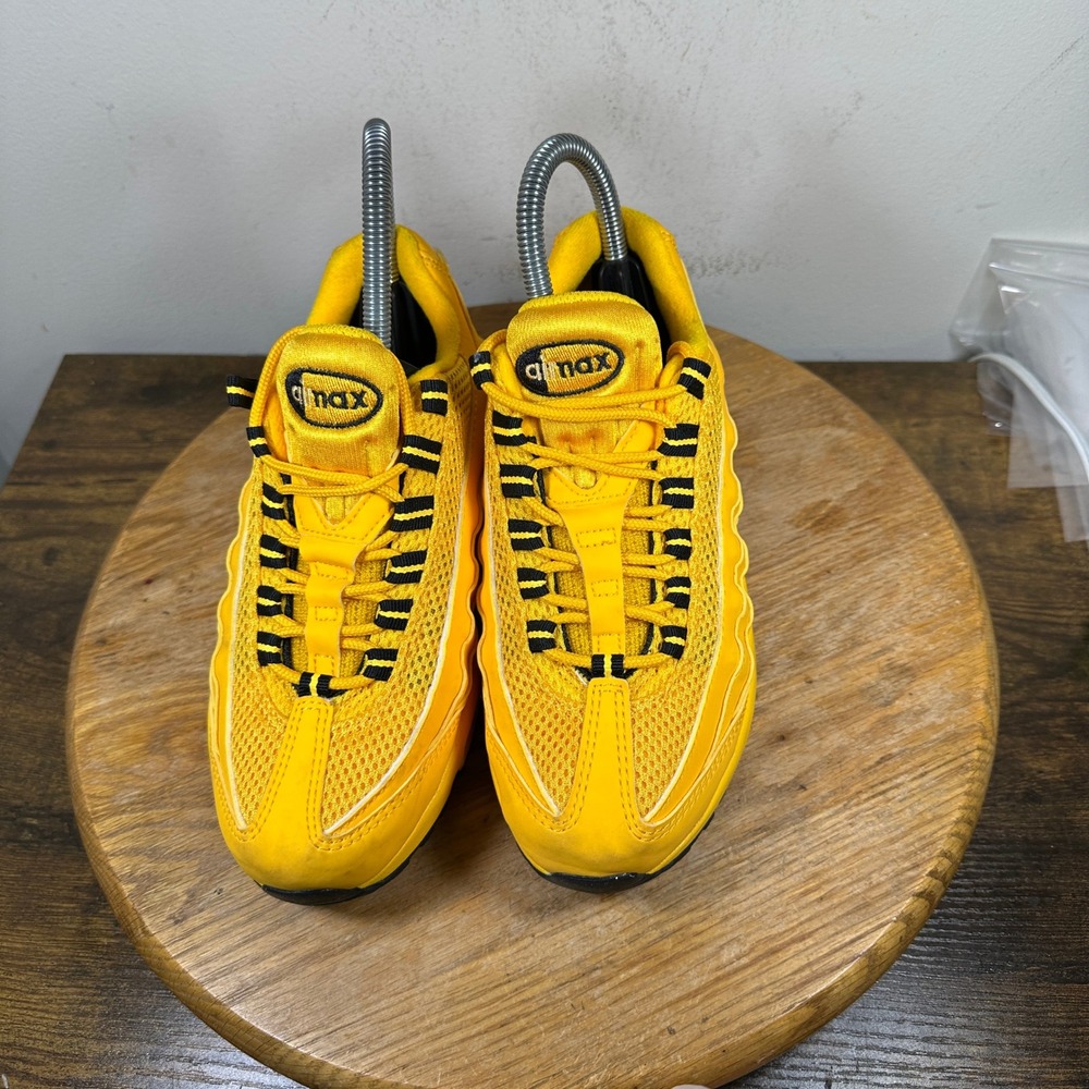 Nike Air Max 95 NYC Taxi Yellow Black Womens Size 5.5 DH0147-700 - Picture 7 of 8